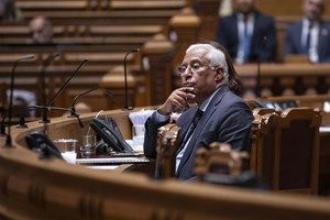 Costa deixa privatização da TAP para o próximo governo decidir