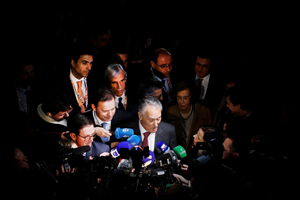 Cavaco avisou Montenegro uma hora antes de aparecer