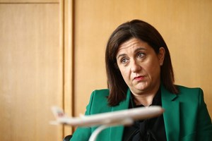 CMVM multa TAP em €50 mil por informação 'não verdadeira' sobre Alexandra Reis