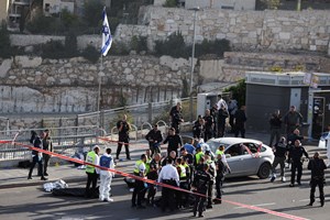 Ataque em Jerusalém faz pelo menos três mortos e oito feridos