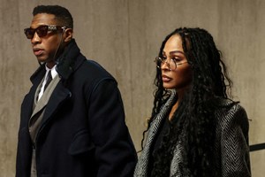 Começou julgamento de Jonathan Majors, acusado de violência doméstica