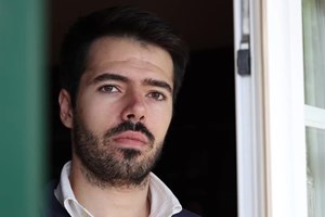 Centenas de jovens correm o risco de ficarem sem subsídio e sem trabalho. Veja no Investigação SÁBADO 