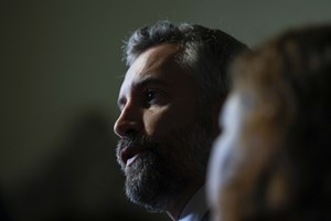 César apoia Pedro Nuno Santos e aponta-o como o verdadeiro herdeiro de Costa