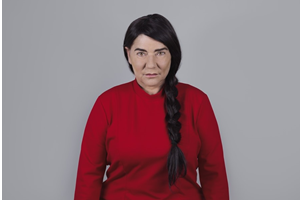 A revista é linda, clama o Teatro Praga