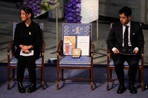 Nobel da Paz detida no Irão pede apoio internacional para acabar com regime