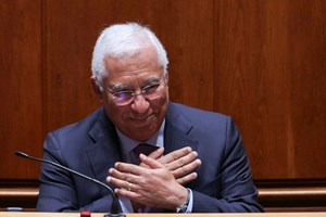 Costa defende que concedeu aos professores 'tudo aquilo' que era possível