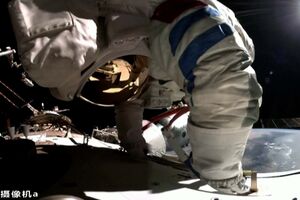 Tripulação da Shenzhou-17 completa pela primeira vez missão espacial  