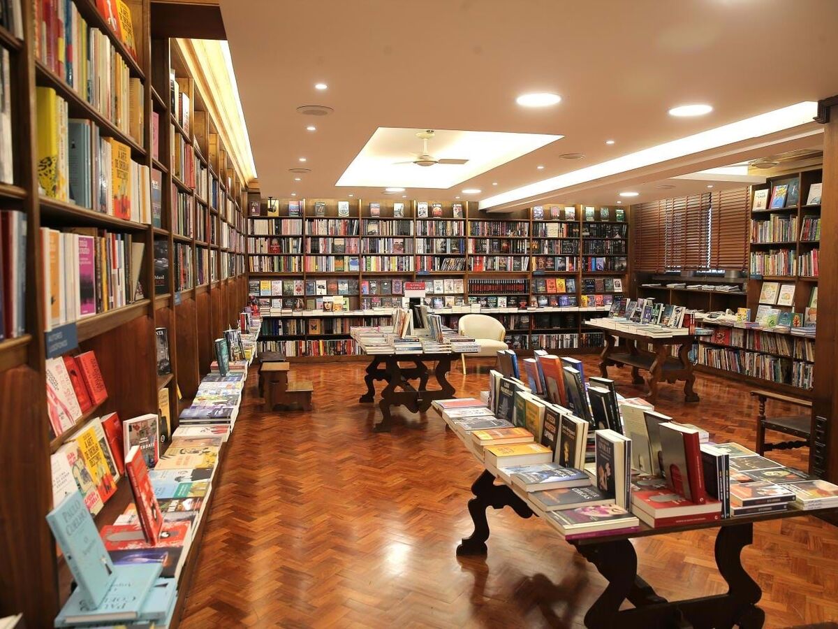 Da poesia ao romance, cinco livros para trocar aquele que recebeu no Natal