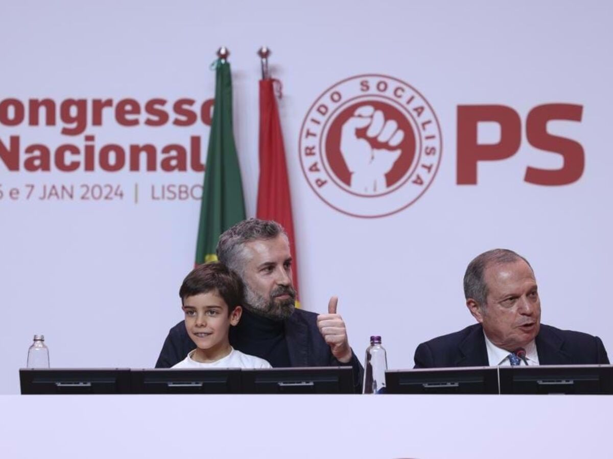 Defendem a escola pública, mas os filhos estão em colégios privados