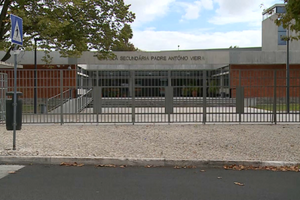Detetada 'legionella' em escola secundária em Lisboa