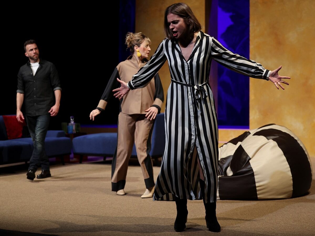 A América e a morte ao espelho, no Teatro da Trindade