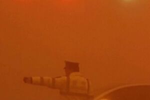 Tempestades de areia deixam o céu laranja na China
