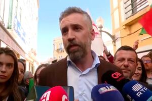 "Já chega de silêncios”: Pedro Nuno Santos pede clareza a Luís Montenegro sobre viabilização de um Governo minoritário