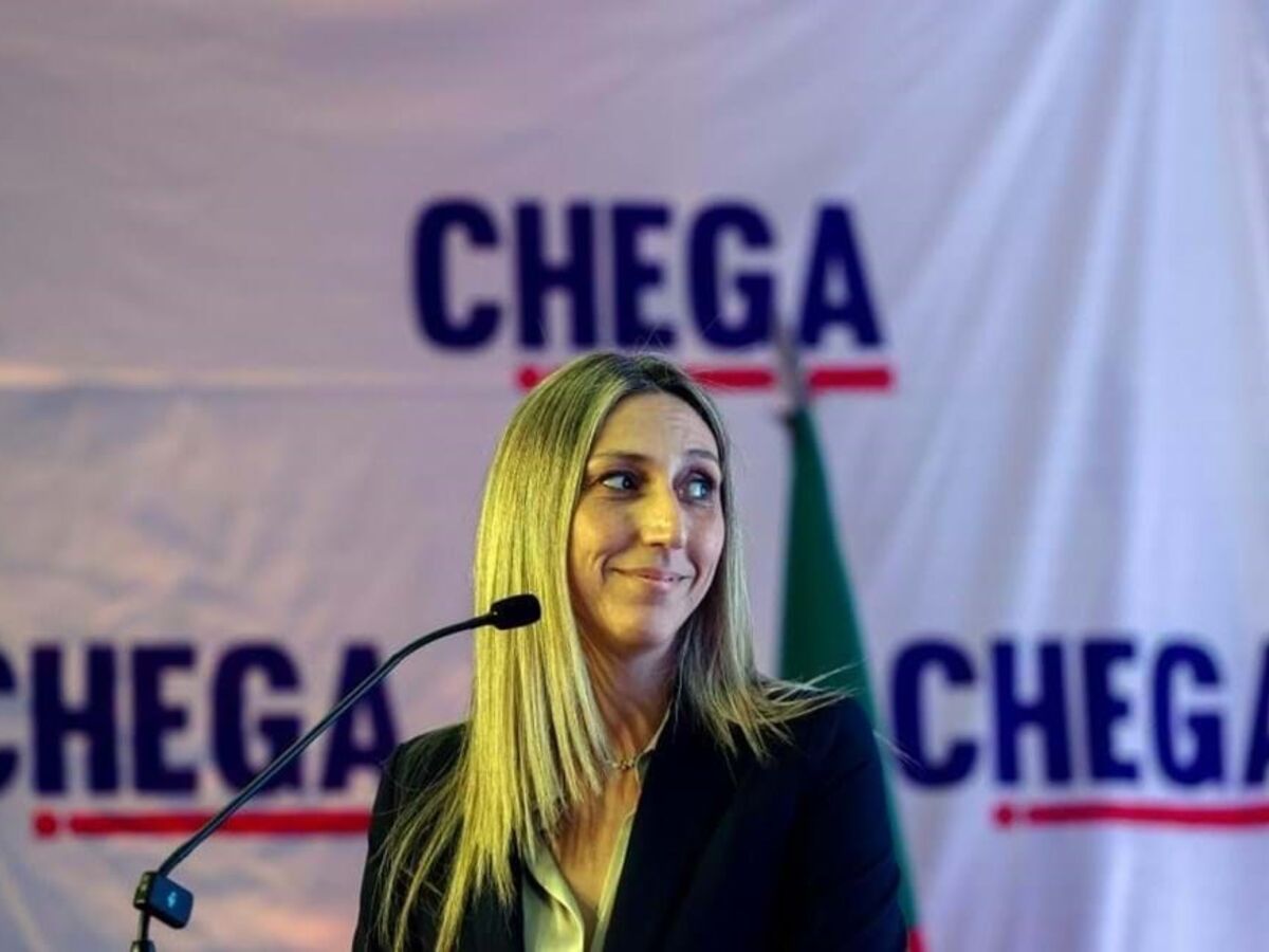 Chega: Deputada Cristina Rodrigues usa internet de casa da mãe e AR para cometer crime