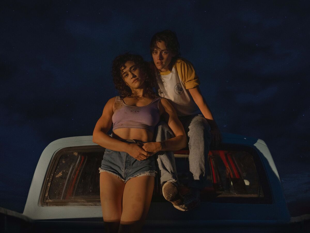 "Amor em Sangue": Kristen Stewart e o desejo entre duas mulheres