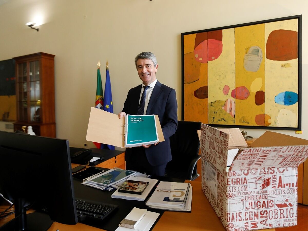 José Luís Carneiro: o último caixote a sair do gabinete