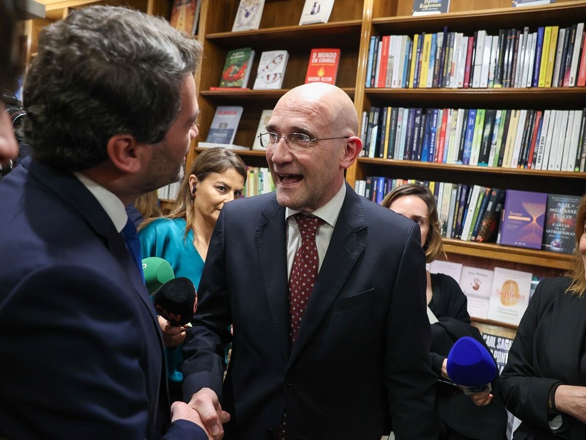 Passos está a piscar o olho ao Chega?