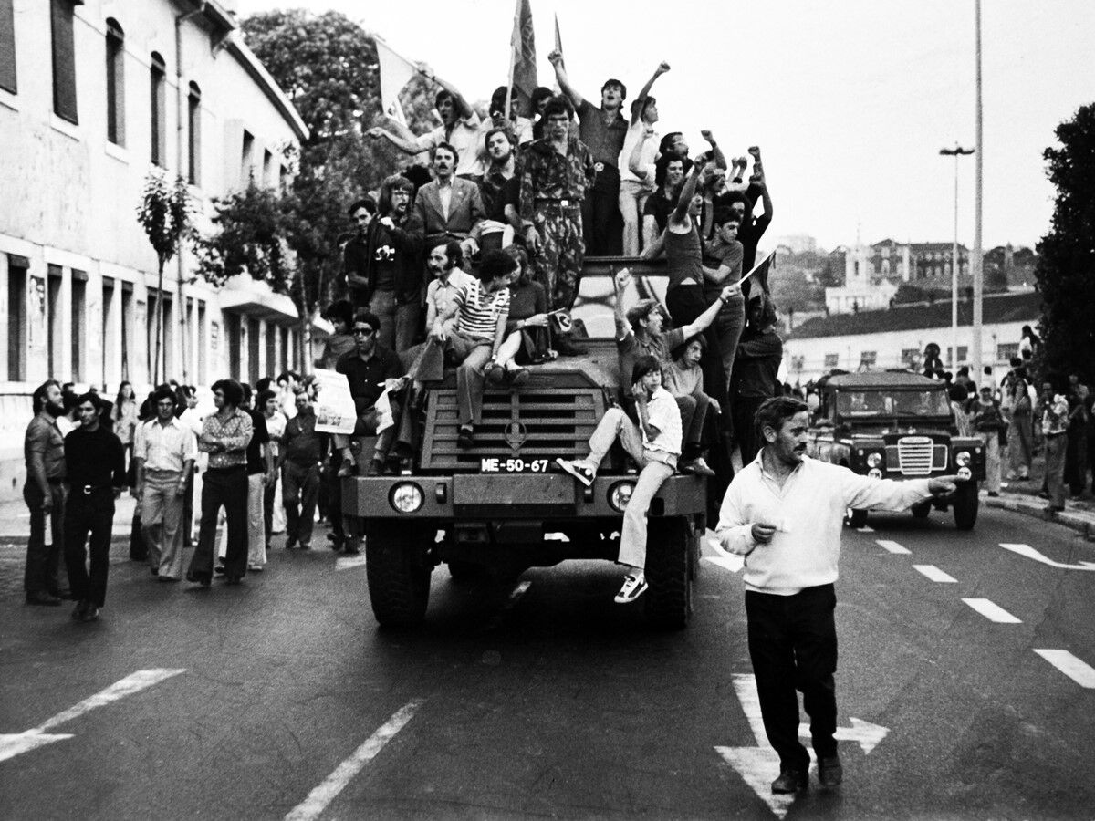 O mundo que os fotógrafos de Abril nos deixaram