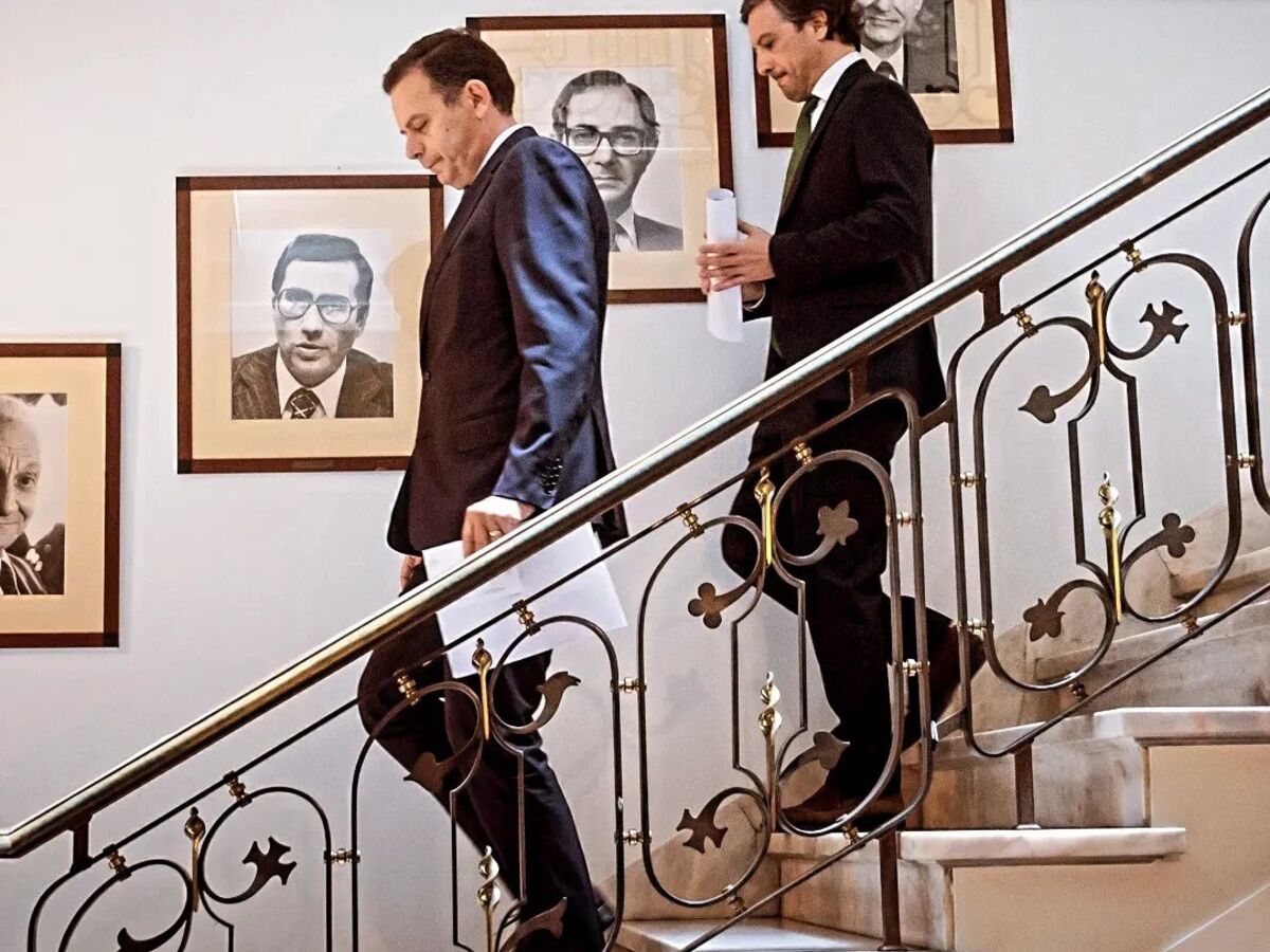 O homem-sombra de Luís Montenegro