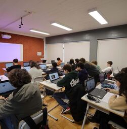 IA cria 'cretinos digitais' nas universidades? As opiniões dividem-se