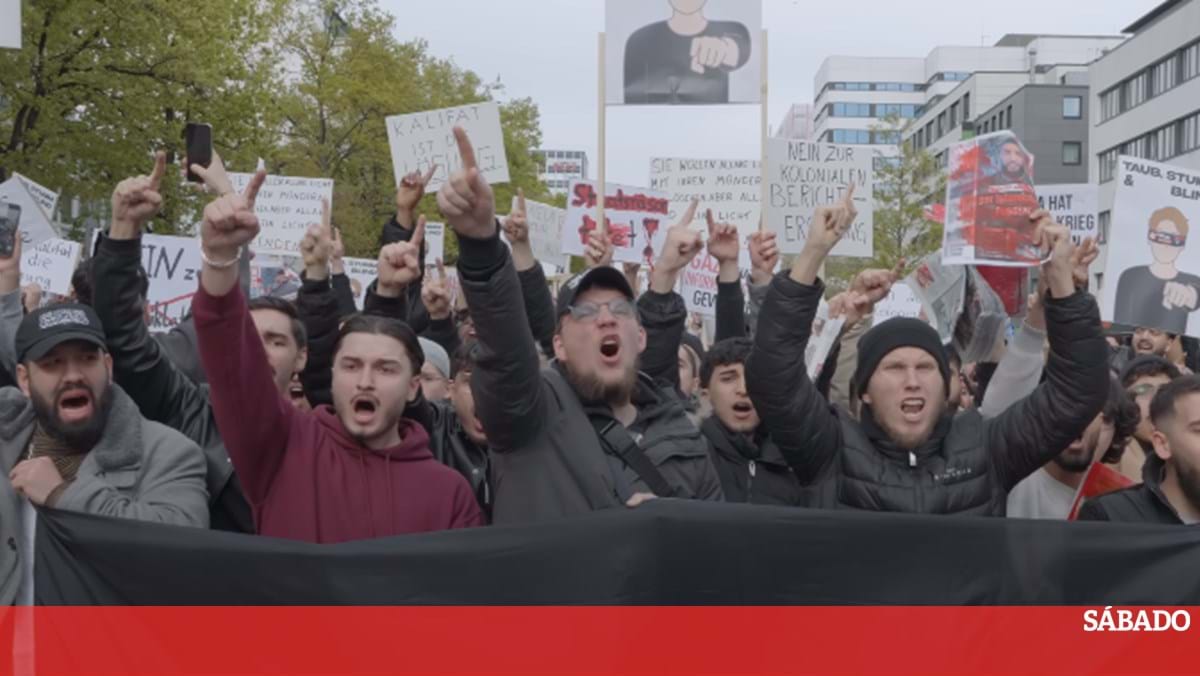 O que aconteceu em Hamburgo com manifestantes a pedirem um califado? -  Descodificadores - SÁBADO