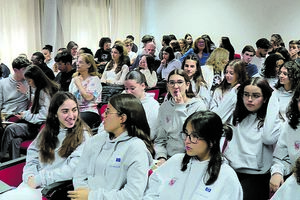 Guerras preocupam jovens que questionam ação da UE na defesa