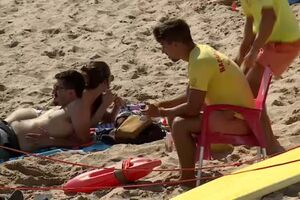 Praia da Parede em Cascais interditada a banhos