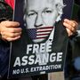 Assange pode recorrer da extradição para os EUA, decide tribunal 