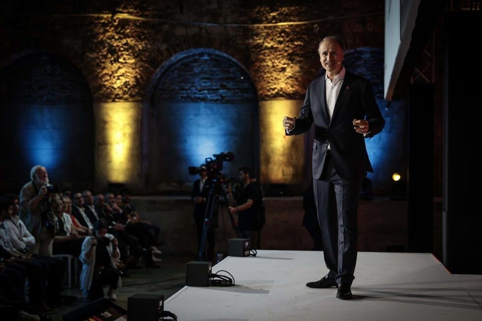 Apresentação Delta Cafés 2024