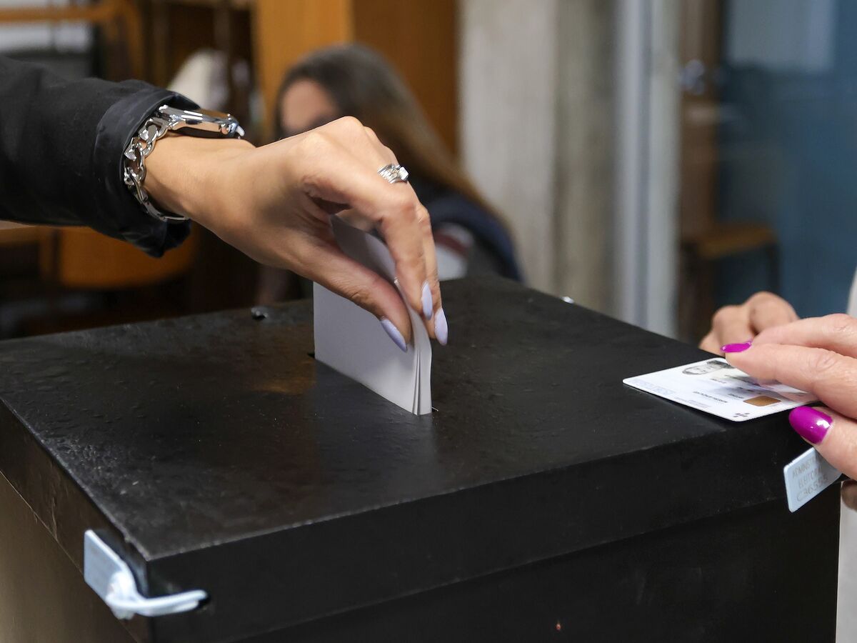 Autarcas em limite de mandatos? O partido recicla-os para outro poiso