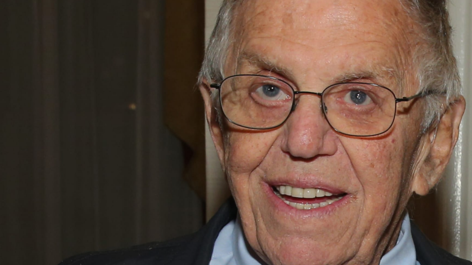 Vítima de Jeffrey Epstein processa psiquiatra por alegado tráfico