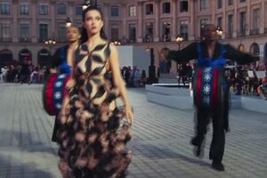 desfile vogue world.mp4