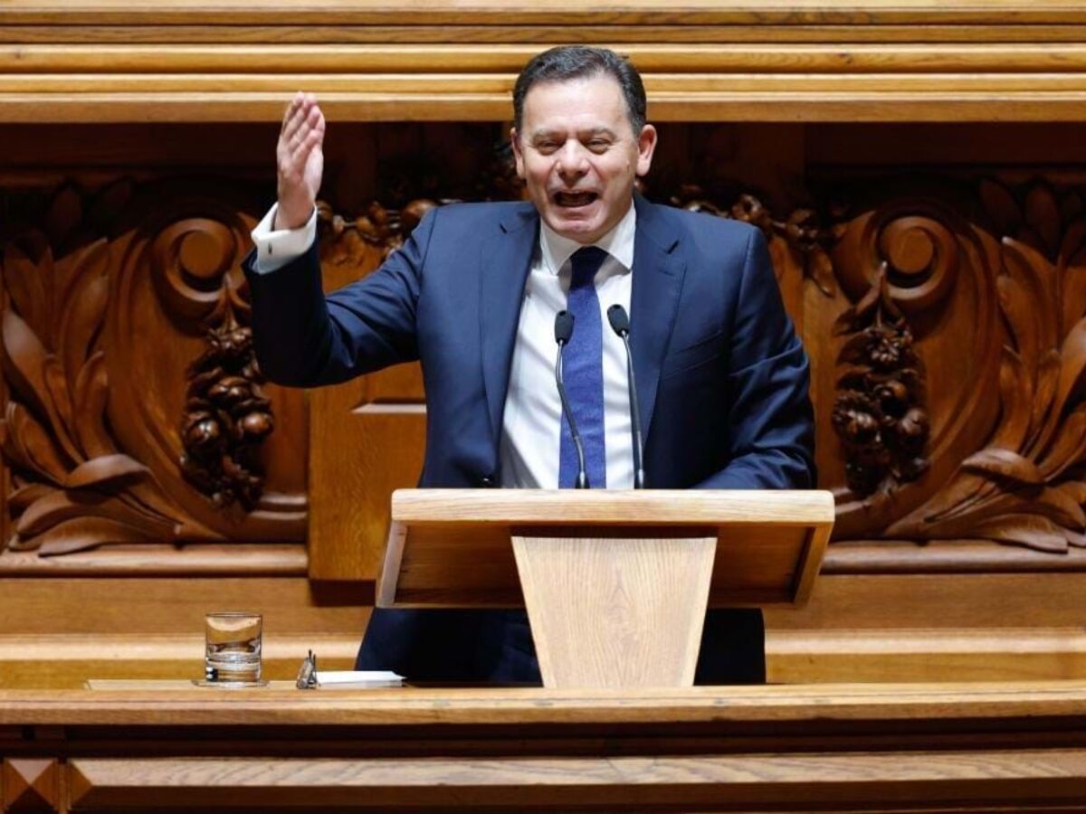 Governo: a montanha das reivindicações