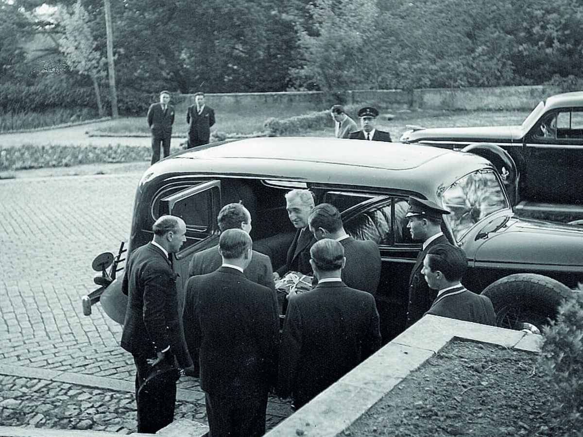 Entre reis e lobos: o império hoteleiro de Alexandre, o Grande do Buçaco
