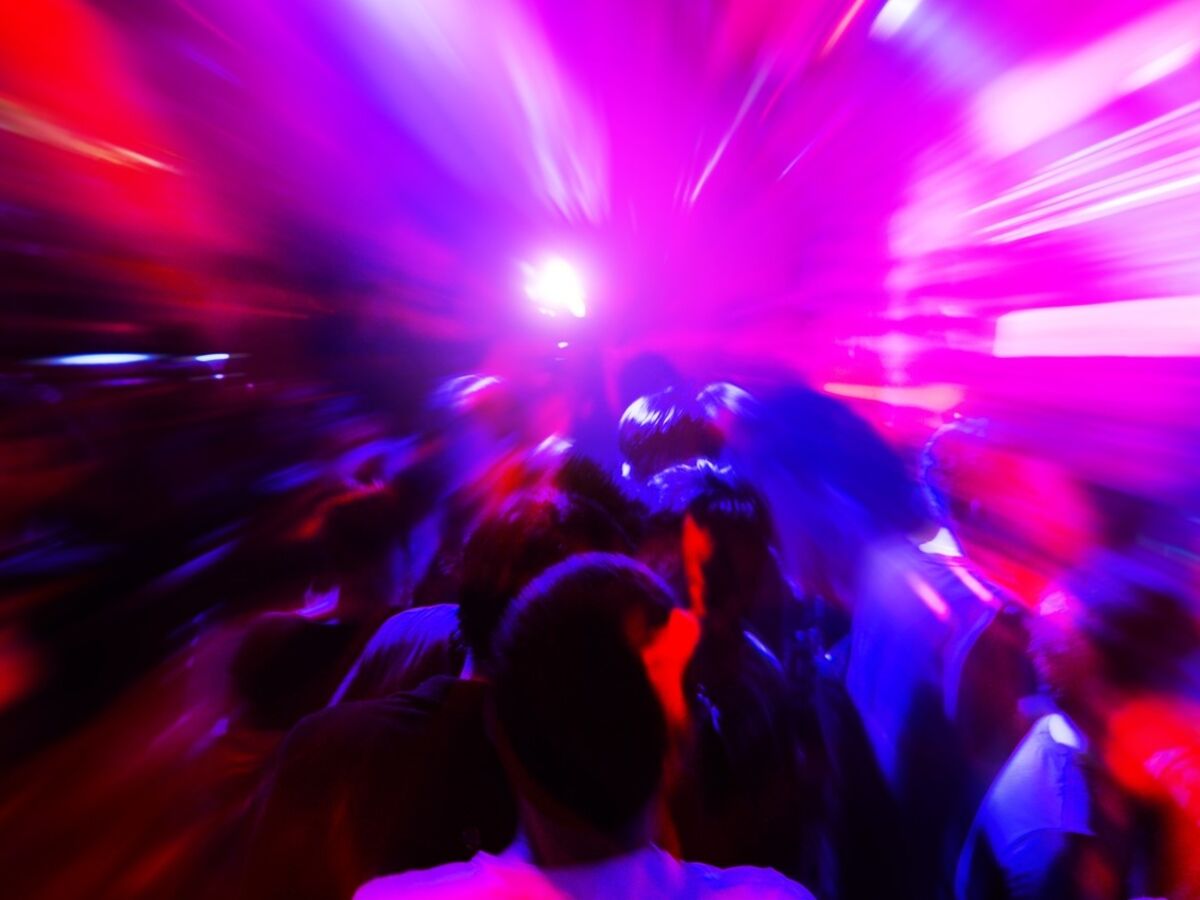 Noites de Verão com cocktails de drogas