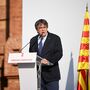 Puigdemont foi a Barcelona, falou e desapareceu. Já estará em casa