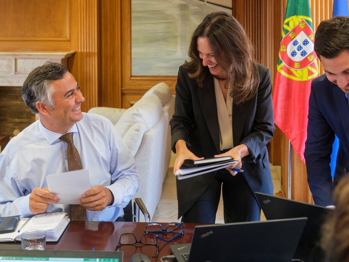 Um dia com o ministro da Educação: os bastidores frenéticos no arranque das aulas 