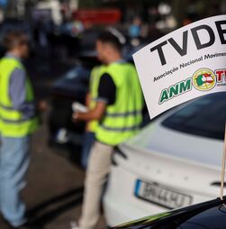 PSD propõe 20 alterações estruturais ao setor TVDE em revisão da lei