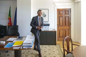 Ministro da Educação não confirma nem desmente descongelamento das propinas