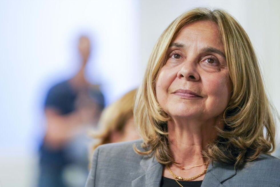 Ministra da Saúde visada após morte de grávida no Amadora-Sintra