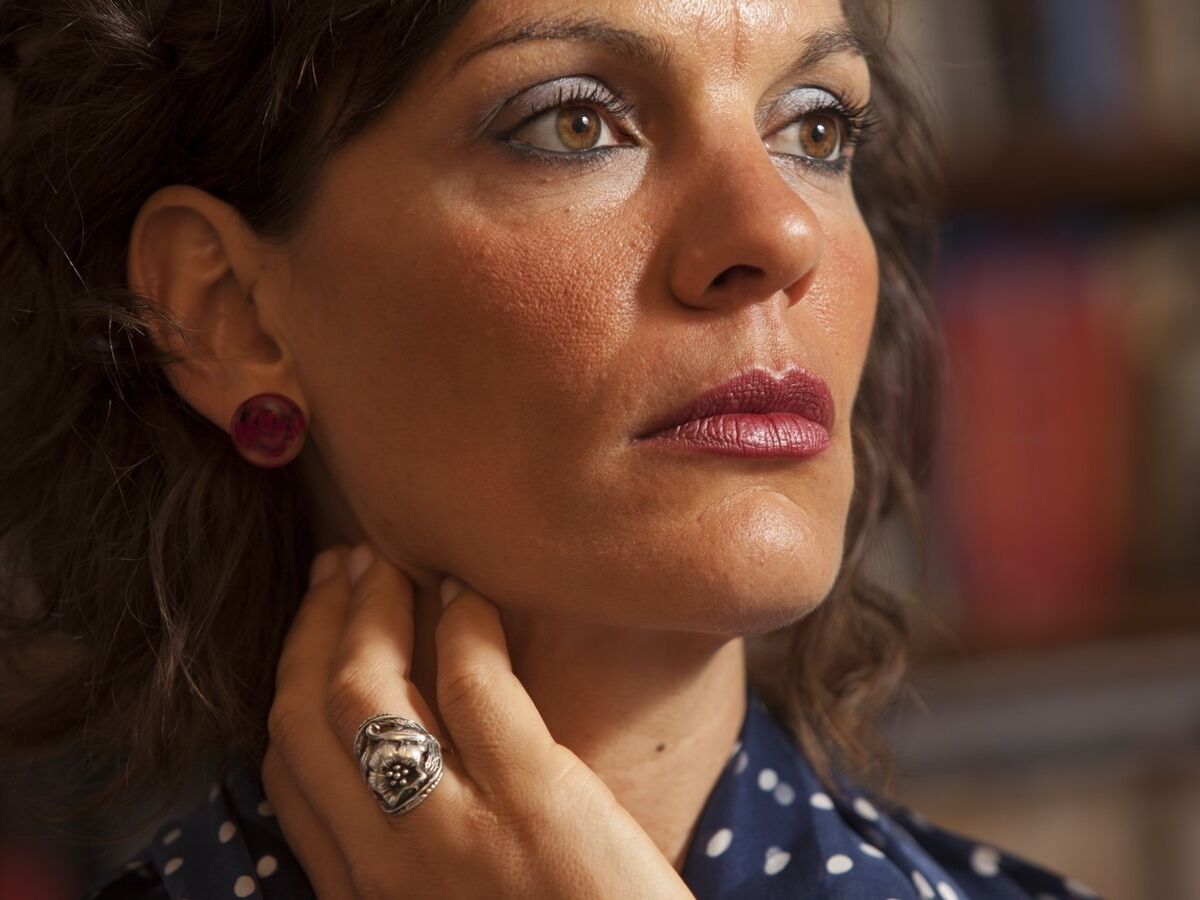 Raquel Varela pede €95 mil ao Público e aos académicos que apontaram erros no seu CV