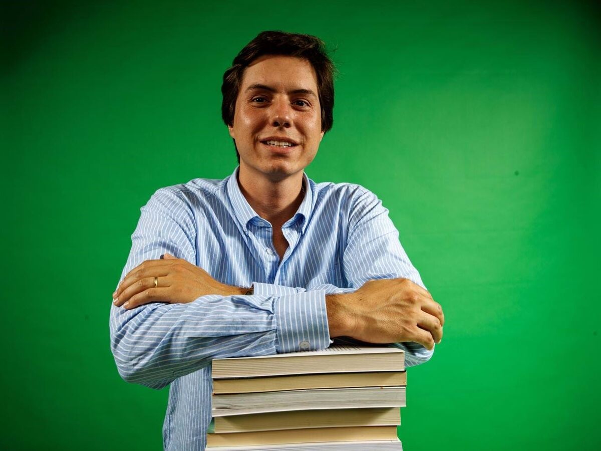 Afonso Reis Cabral: “Estou sempre lixado. Cada frase, cada capítulo é uma luta psicótica comigo mesmo”