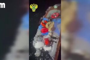 Homem resgatado após 67 dias à deriva no oceano Pacífico. Irmão e sobrinho morreram na viagem