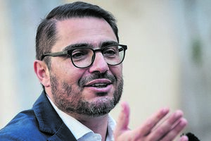 “É importante garantir o direito à habitação”: João Oliveira na estreia como eurodeputado único do PCP