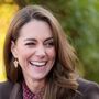 Kate faz a primeira visita pública surpresa desde o fim dos tratamentos