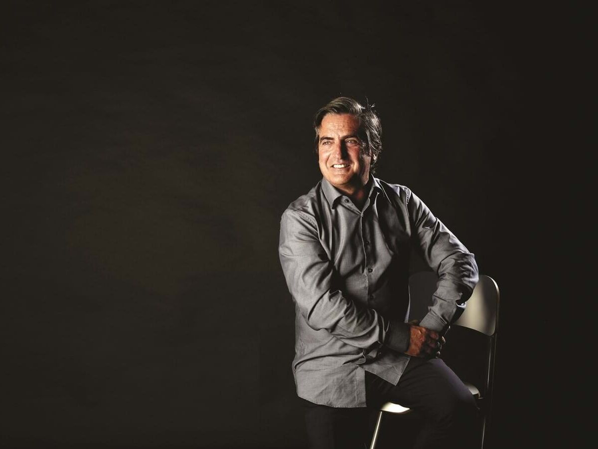 Camané: “Uma noite adormeci encostado ao Eusébio no Alcântara-Mar”