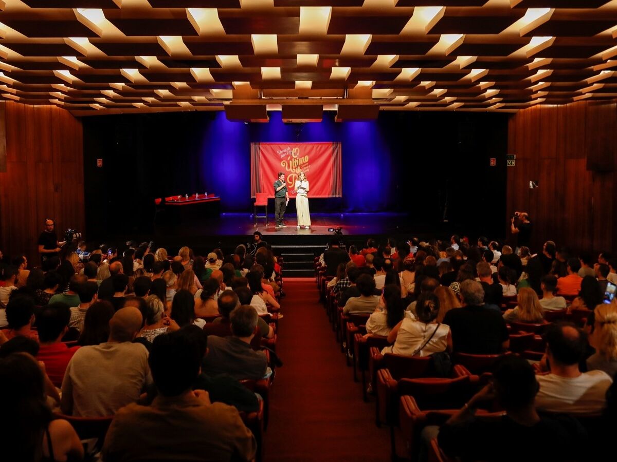 Vem aí a final do concurso de comédia da SÁBADO 