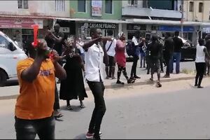 Buzinão Moçambique.mp4