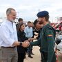 Reis de Espanha recebidos com lama em visita a Valência