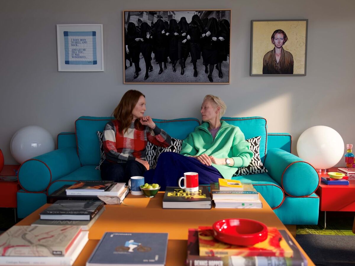 "O Quarto ao Lado" é Almodóvar, mas mais sombrio